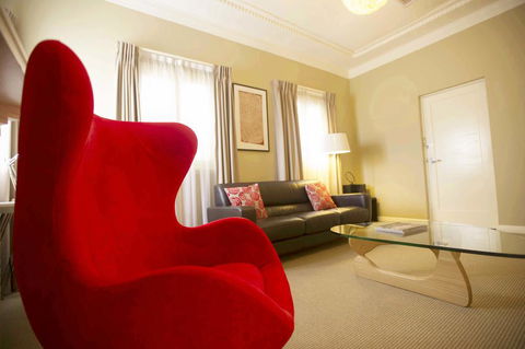 Globe Apartments - Redcliffe Tourism 1