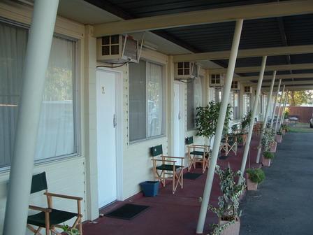 Golden Grain Motel - Redcliffe Tourism 0