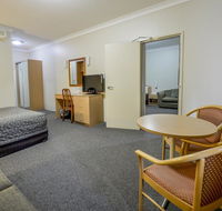 Golden Guitar Motor Inn - Redcliffe Tourism