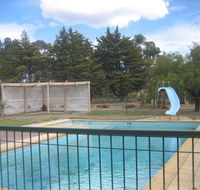 Golden Hills Motel - Redcliffe Tourism