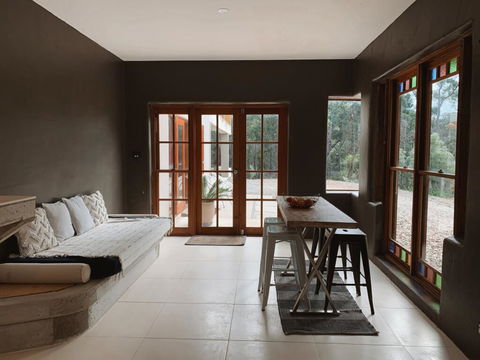 Golden Streams - Redcliffe Tourism 1