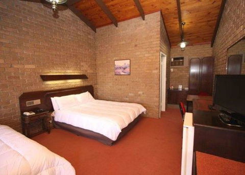 Goldfields Motel - Redcliffe Tourism 2