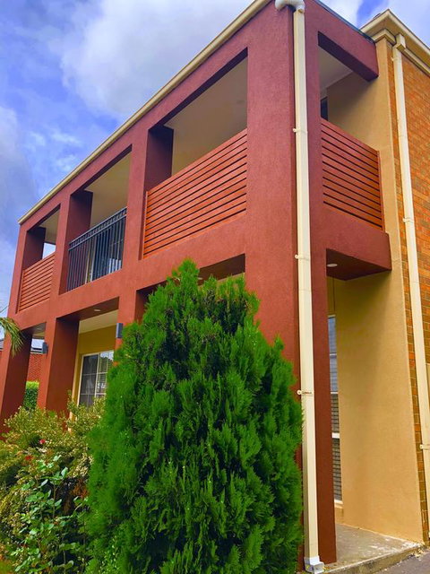 Golf View Charm - Redcliffe Tourism 3