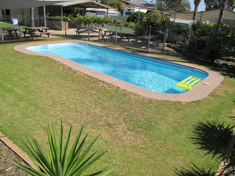 Golfers Lodge Motel - Redcliffe Tourism 2
