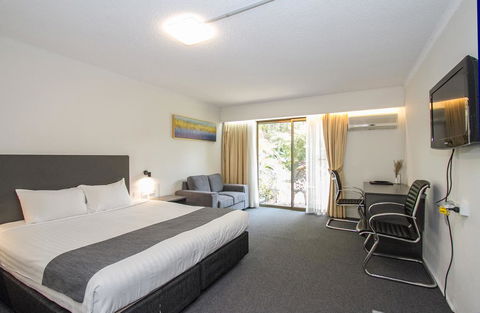 Gosford Resort And Conference Centre (Previously Known The Willows) - Redcliffe Tourism 2