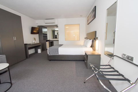 Gosford Resort And Conference Centre (Previously Known The Willows) - Redcliffe Tourism 3