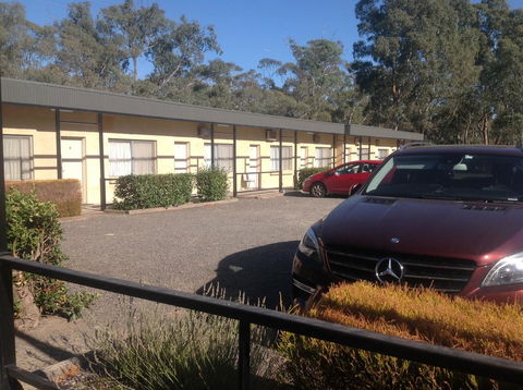 Grampians Motel /Hotel - Redcliffe Tourism 1