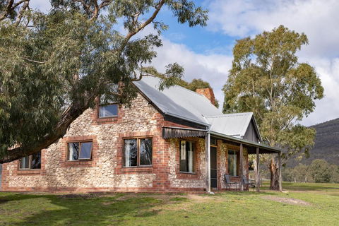 Grampians Pioneer Cottages - Redcliffe Tourism 3