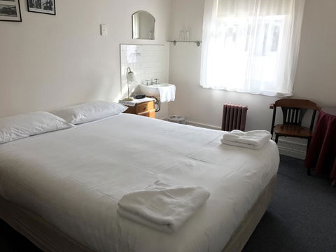 Grand View Hotel - Redcliffe Tourism 0
