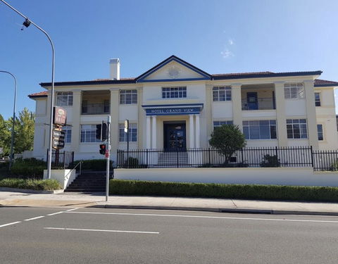 Grand View Hotel - Redcliffe Tourism 2