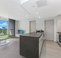 Green Square Stylish Cozy Apartment In SYDNEY - Redcliffe Tourism