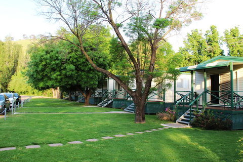Gundagai Cabins & Tourist Park - Redcliffe Tourism 0