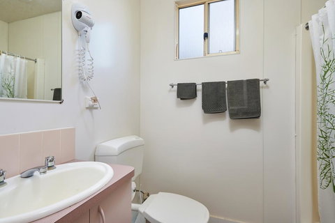 Gundagai Cabins & Tourist Park - Redcliffe Tourism 3