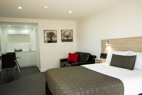 Hamilton Lonsdale Motel - Redcliffe Tourism 2