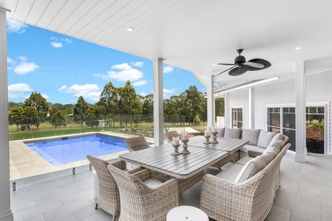 Hamptons On Figtree - Redcliffe Tourism 0