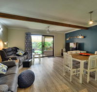 Harbour Court on the Bay - Redcliffe Tourism