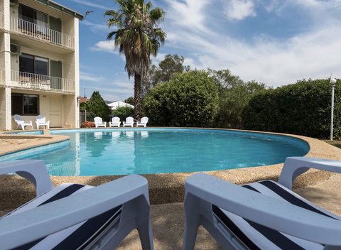 Harriet House Tumut - Redcliffe Tourism 2