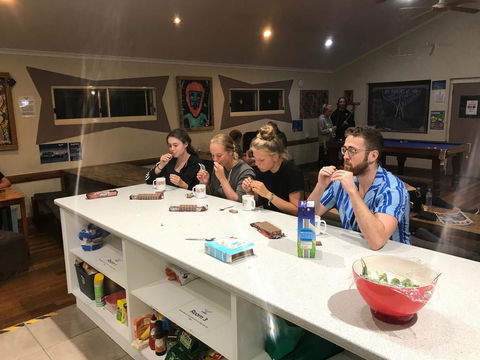Hervey Bay Flashpackers - Redcliffe Tourism 2