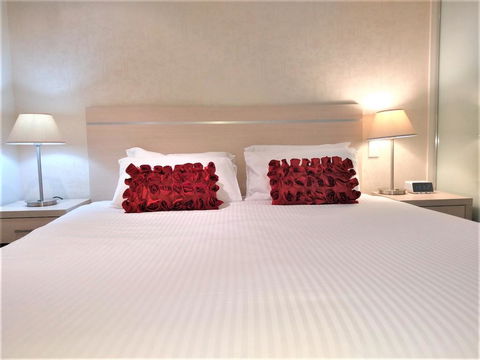Hi 5 Star Luxury Adelaide City Apartment - Redcliffe Tourism 0