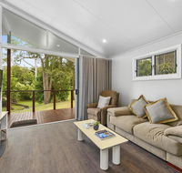 Hiddleston Retreat - Redcliffe Tourism