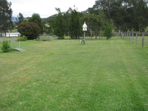 Hill Top Villas - Redcliffe Tourism 2