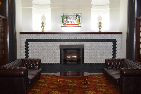 Historic Hydro Motor Inn - Redcliffe Tourism 1