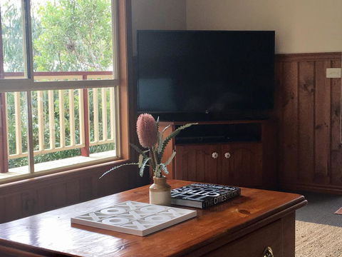 Holiday Heights - Redcliffe Tourism 1