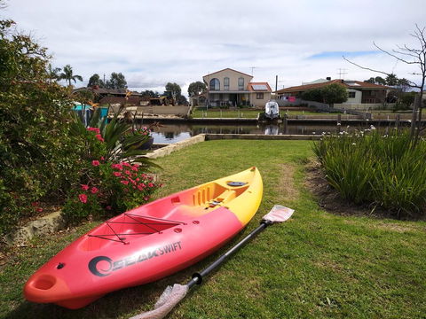Holiday House - Redcliffe Tourism 1