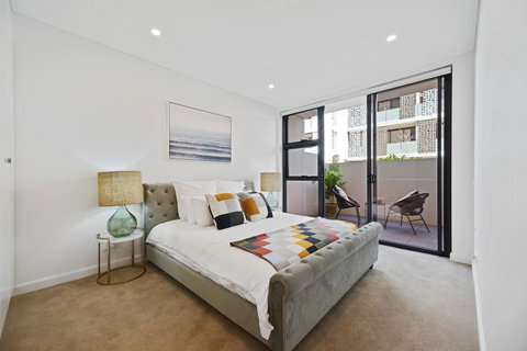 HomeHotel-New And Walking To Shopping,Super Clean - Redcliffe Tourism 2