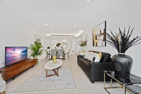 HomeHotel-New And Walking To Shopping,Super Clean - Redcliffe Tourism 1