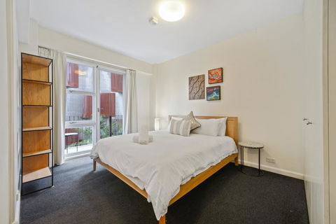 HomeHotel-Urban Retreat In Secure Boutique Block - Redcliffe Tourism 2