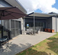 Hoof  Hound Country Escape - Redcliffe Tourism