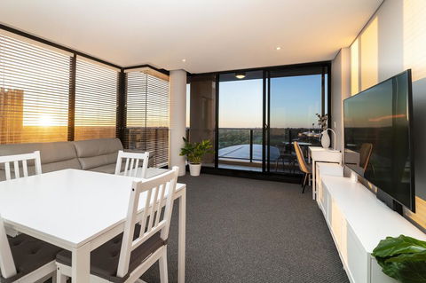 Horizons 1402 - Redcliffe Tourism 0