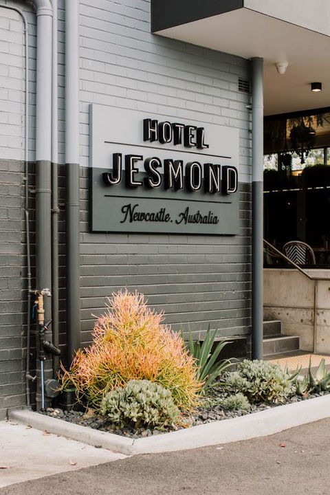 Hotel Jesmond - Redcliffe Tourism 3