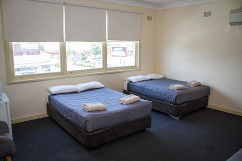 Hotel Jesmond - Redcliffe Tourism 2