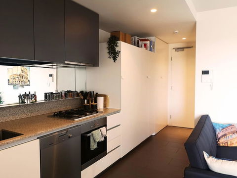 Italian Style Apartment - Redcliffe Tourism 0