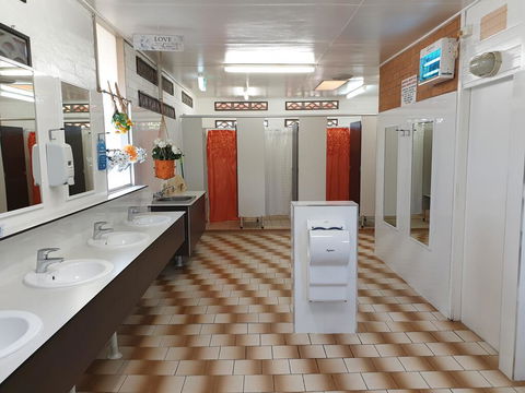 Jacaranda Holiday Park - Redcliffe Tourism 1