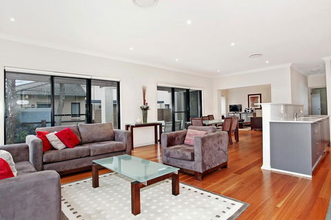 Jacarandas Parkview - Redcliffe Tourism 0