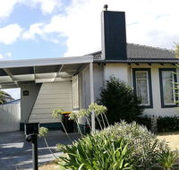 Jesson Crescent Dandenong Cozy House - Redcliffe Tourism