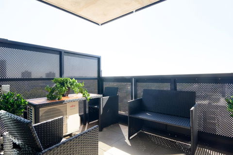 JUDD Your Stylish Richmond Abode Awaits You - Redcliffe Tourism 1