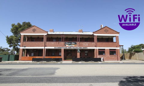 Kaneira Hotel - Redcliffe Tourism 0