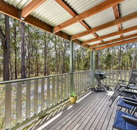 Kangaroo Cottage - cute Accom in bushland setting - Redcliffe Tourism