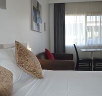 Karinga Motel SureStay Hotel by Best Western - Redcliffe Tourism