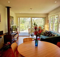 Katoomba Falls Cottage - Redcliffe Tourism