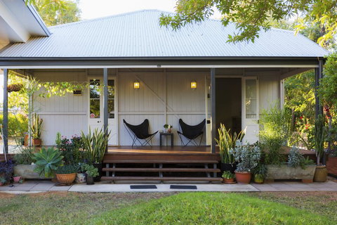 Kenilworth Cottage Barcaldine - Redcliffe Tourism 0