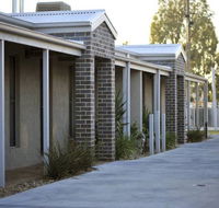 Kennedy Holiday Villas - Redcliffe Tourism