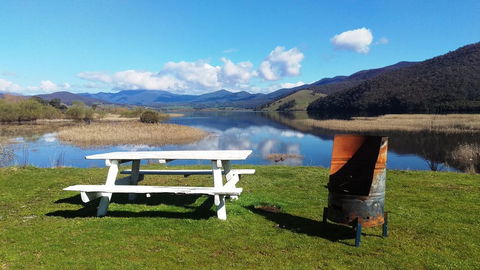 Khancoban Lakeside Caravan Park - Redcliffe Tourism 1