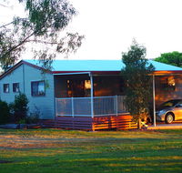 Killarney View Cabins and Caravan Park - Redcliffe Tourism