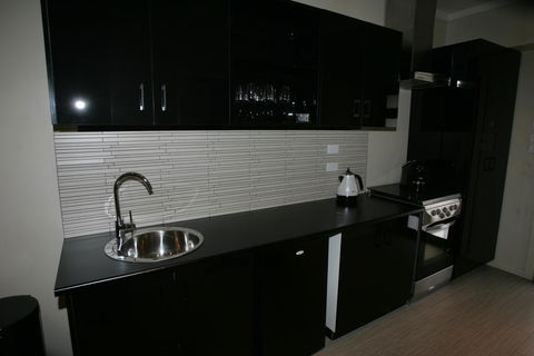 Kindred Lodge Apartments - Redcliffe Tourism 2