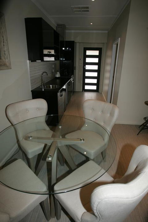 Kindred Lodge Apartments - Redcliffe Tourism 0
